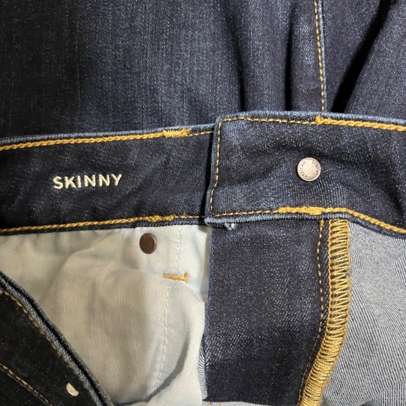 American Eagle Next Level Stretch Skinny Jeans - Picture 2 of 3